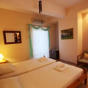 Mandola - Beachside Apartment Skala (Kefalonia)